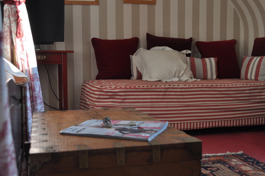 La Liniere Bed & Breakfast La Rivière-Saint-Sauveur Cameră foto